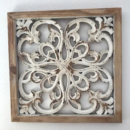 Bico Flores Nyaraló