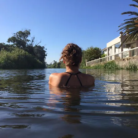 Bico Flores Nyaraló